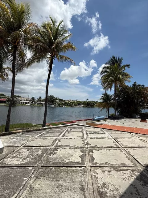 747 W 78th St, Hialeah, FL 33014 photo 32