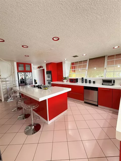 747 W 78th St, Hialeah, FL 33014 photo 9