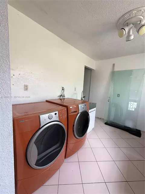 747 W 78th St, Hialeah, FL 33014 photo 14