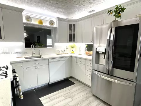 5900 NW 17th Pl #209, Sunrise, FL 33313