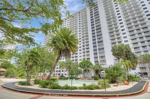 210 174th St #1617, Sunny Isles Beach, FL 33160