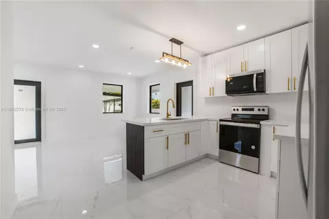 Other - 301 W 30th St, Hialeah, FL 33012 photo 3 of 8