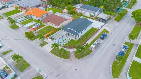 View/Area - 301 W 30th St, Hialeah, FL 33012 photo 6 of 7