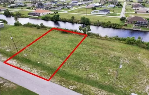 1028 NW 18th Ter, Cape Coral, FL 33993