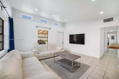 8320 SW 43rd Ter, Miami, FL 33155