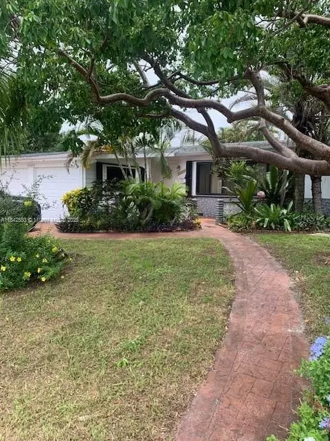 15605 NW 2nd Ct, Miami, FL 33169