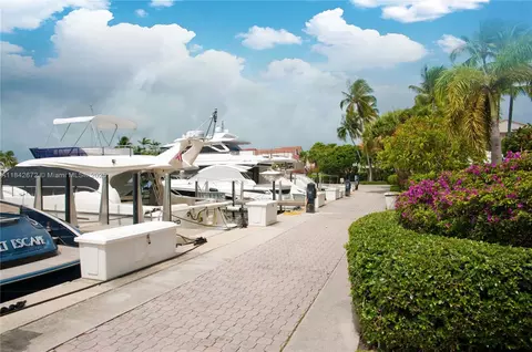 3600 Yacht Club Dr #402, Aventura, FL 33180