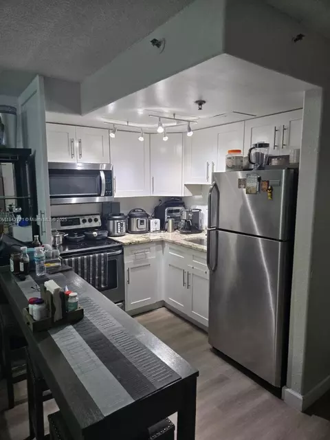 16450 NW 2nd Ave #310, Miami, FL 33169