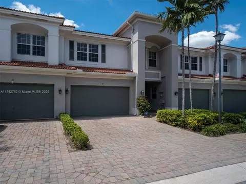 43 Lancaster Rd, Boynton Beach, FL 33426