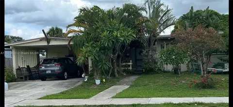 340 Bayside Rd, Palm Springs, FL 33461