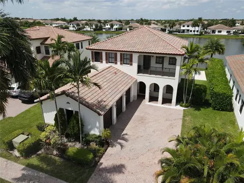 3696 NW 82nd Dr, Pembroke Pines, FL 33024