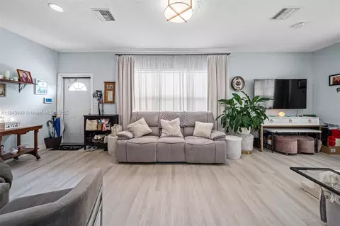 23 Allen Rd, West Park, FL 33023