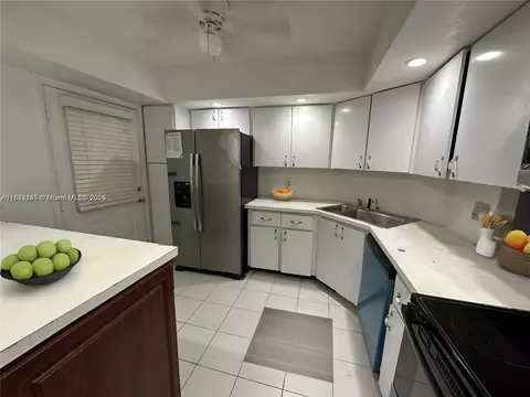 3280 Spanish Moss Ter #213, Lauderhill, FL 33319