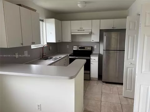2621 SE 12th Rd #206, Homestead, FL 33035