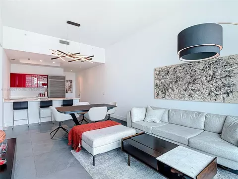 1100 S Miami Ave #4204, Miami, FL 33130
