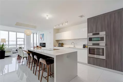 851 NE 1st Ave #2901, Miami, FL 33132