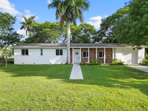 17300 SW 300th St, Homestead, FL 33030