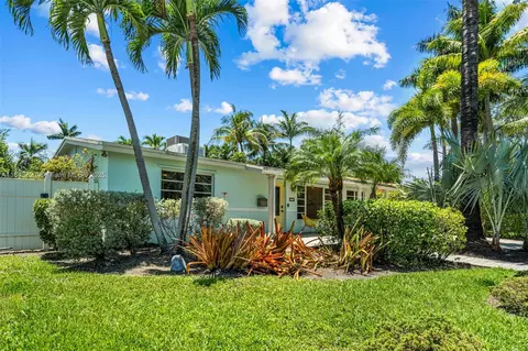 922 N 13th Ter, Hollywood, FL 33019