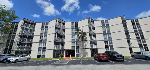 7075 NW 186th St #C101, Hialeah, FL 33015