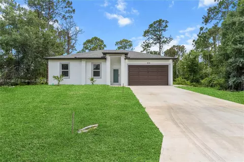 836 Clow St E, Lehigh Acres, FL 33974