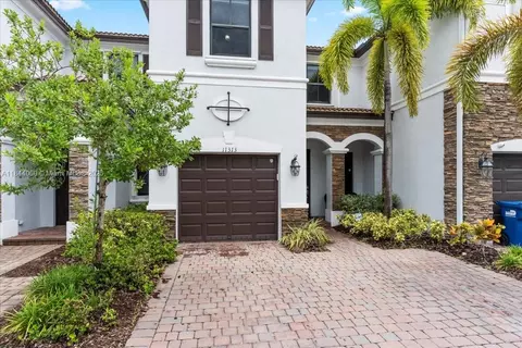 Exterior - 11313 NW 88th Ter, Doral, FL 33178 photo 1 of 4