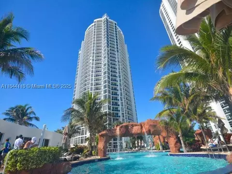 18001 Collins Ave #1411, Sunny Isles Beach, FL 33160