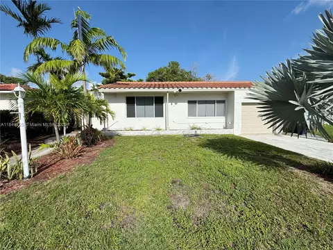 7536 Cutlass Ave, North Bay Village, FL 33141