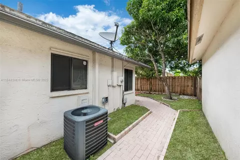 314 Bishop Rd, North Lauderdale, FL 33068 photo 33