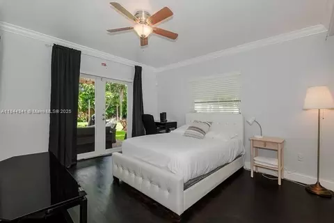 Bedroom - 7475 SW 134th St, Pinecrest, FL 33156 photo 6 of 7