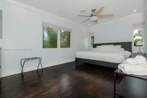 Bedroom - 7475 SW 134th St, Pinecrest, FL 33156 photo 3 of 7