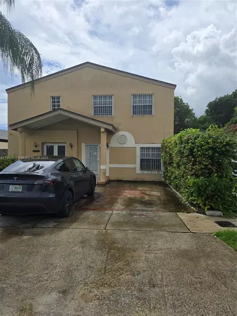 13748 SW 155th Ter, Miami, FL 33177
