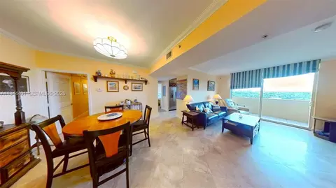 2425 SW 27th Ave #701, Miami, FL 33145