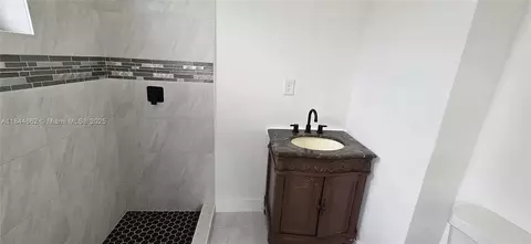 Bath - 699 W 14th St, Hialeah, FL 33010 photo 1 of 7
