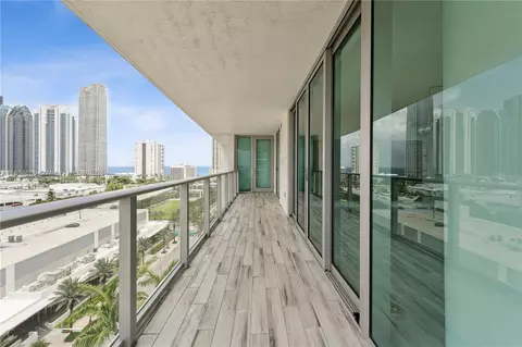 300 Sunny Isles Blvd #4-1107, Sunny Isles Beach, FL 33160