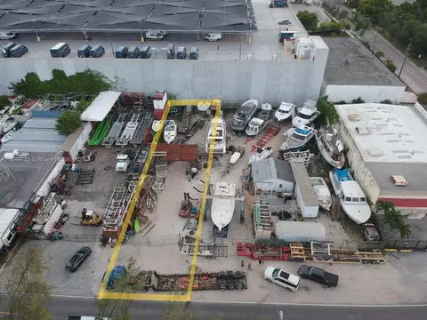 River Dr, Miami, FL 33142