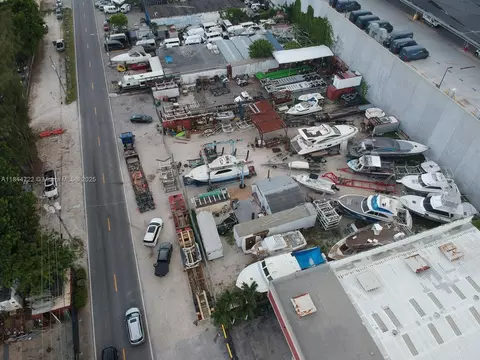 River Dr, Miami, FL 33142 photo 4