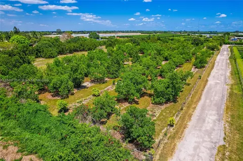 254 Nn Sw 217ave, Homestead, FL 33031