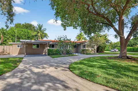 4000 NE 22nd Ave, Lighthouse Point, FL 33064