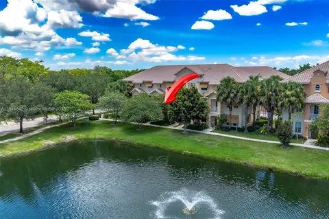3906 Monarch Ln, Coconut Creek, FL 33073