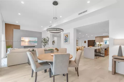 Dining - 11301 SW 74th Ct, Pinecrest, FL 33156 photo 1 of 1