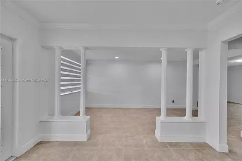 Living - 453 W 40th Pl, Hialeah, FL 33012 photo 4 of 9