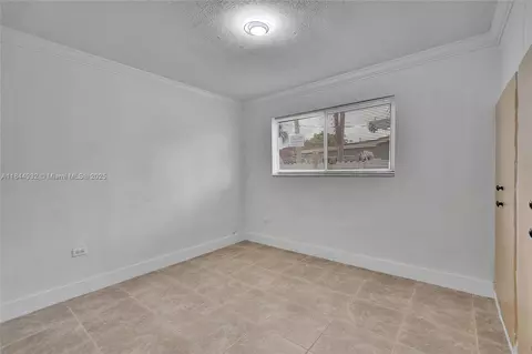 Bedroom - 453 W 40th Pl, Hialeah, FL 33012 photo 3 of 7