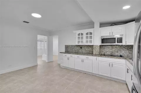 Other - 453 W 40th Pl, Hialeah, FL 33012 photo 10 of 21