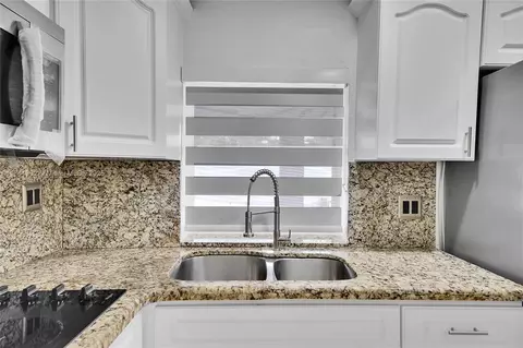 Kitchen - 453 W 40th Pl, Hialeah, FL 33012 photo 1 of 5