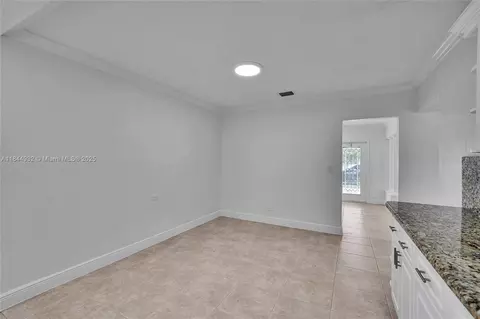 Entry Way - 453 W 40th Pl, Hialeah, FL 33012 photo 2 of 2