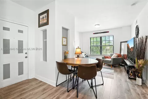 934 Michigan Ave #209, Miami Beach, FL 33139