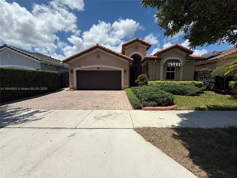 16553 SW 55th Ter, Miami, FL 33185