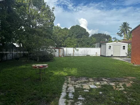 14701 NW 5th Ave, Miami, FL 33168 photo 4