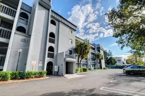 1720 N Congress Ave #403, West Palm Beach, FL 33401