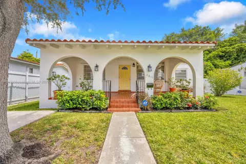 3811 NW Flagler Ter, Miami, FL 33126